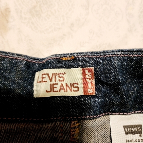 Levi’s Deconstructed Dark Wash Blue Denim Mini Skirt Raw Hem Women's Size 8 EUC - Picture 10 of 16